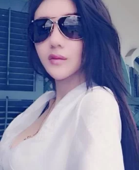 性感黑丝御姐小活妹子