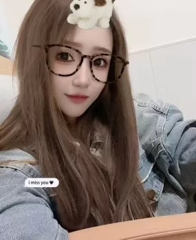 清纯零零后