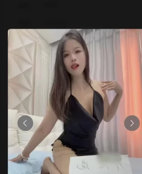 蛋糕店老板娘小曼刚下海