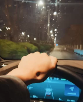 找上海眼缘好的就行