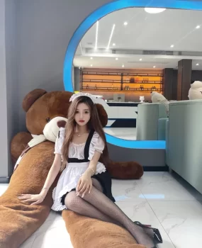 上海松江泗泾高颜值大胸嫩妹