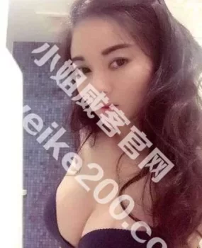 约会气质美女Angela温文尔雅