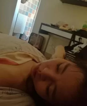 【星期四】发个珍藏的，颜值高身材好。附现场图